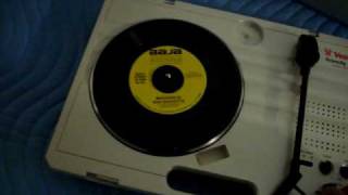 Video thumbnail for VESTAX HANDY TRAX PORTABLE RECORD PLAYER PHONOGRAPH by Frank DeCaro
