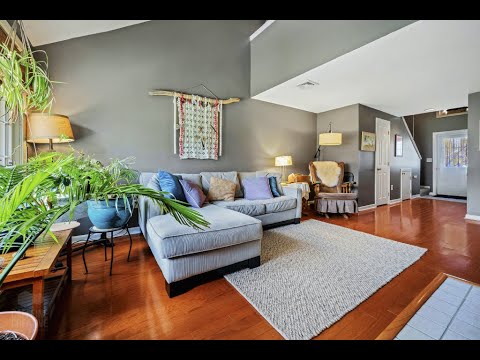 Home for Sale in Gorham, Maine | 19 Meadowbrook Drive, Unit 3 | Derek Goff Real Estate, Bean Group