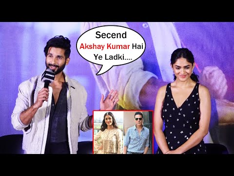 Shahid Kapoor Make Fun Mrunal Thakur In Front Of Media At Jersey Trailer Launch