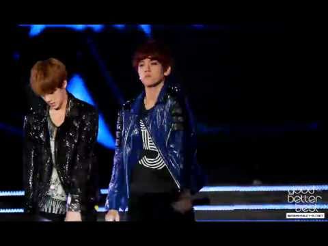 120908 Kpop Nature+ Concert - Mama Baekhyun fancam