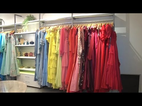 Aluguel de roupas e acessórios assinadas por estilistas renomados move empreendimento 22 09 2022