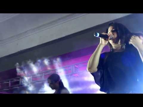 "De janeiro a janeiro" e "Anjo Querubim" Simara Pires - estreia no Forró Anjo Azul - Diário do Forró