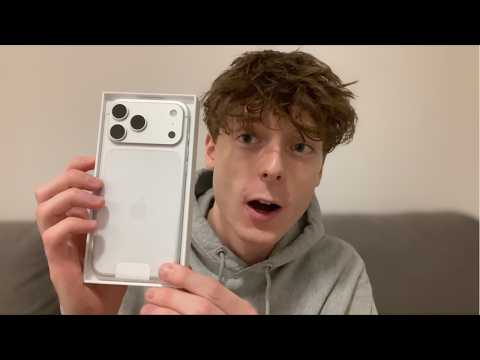 I Finally Upgraded My iPhone After 5 Years...