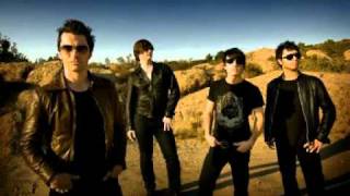 Stereophonics - I Stopped To Fill My Car Up live