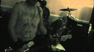 DISORDER - "Rampton song". live at the white hart, 18/6/2011 Bristol.UK. leonidas benefit gig.
