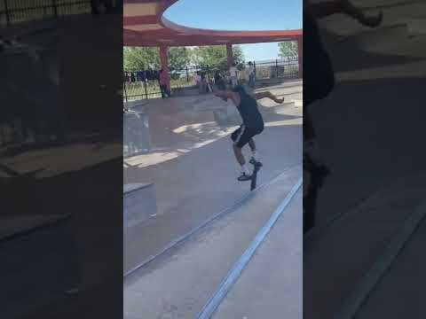 You thought I was gone nope just finding a wild Chris Chan #skateboarding