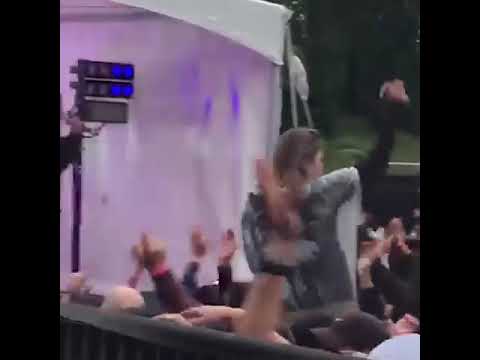 Carl Cox and Robin S - Show Me Love LIVE