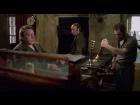 Filme Sob o Bosque de Leite - 1972 (Dylan Thomas)