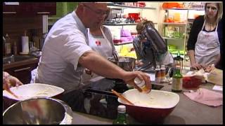 preview picture of video 'Cours de cuisine les macarons'