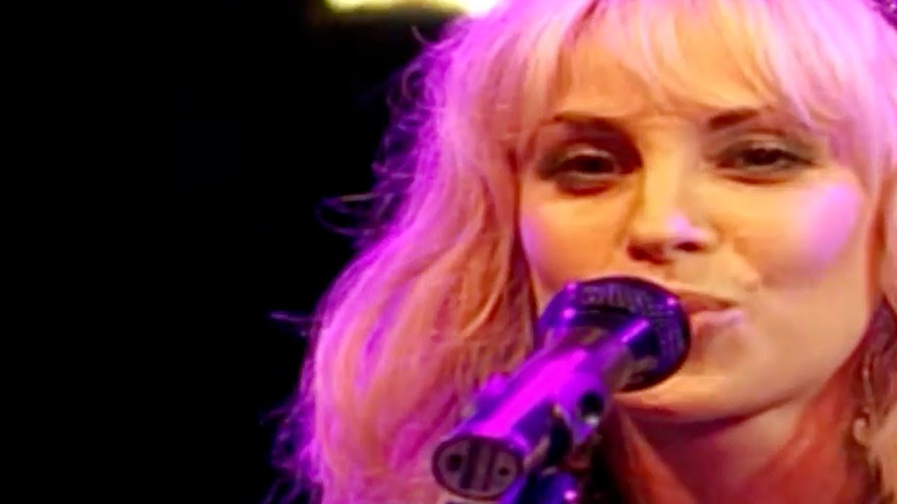 Blackmore's Night - Under A Violet Moon (Official Live Video) - YouTube