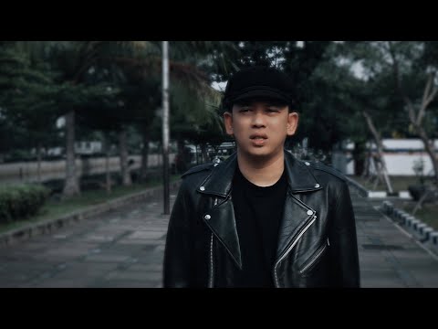 Dadali - Aku Tetap Setia (Official Music Video)