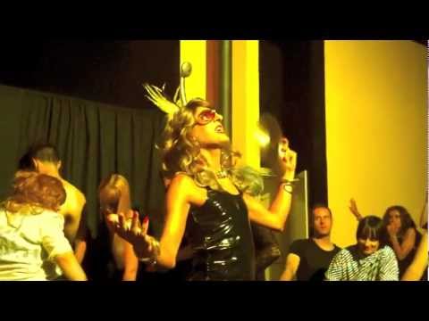 Fashion Shower - Lalla Dello Russo x H&M / GLITTER SENZA