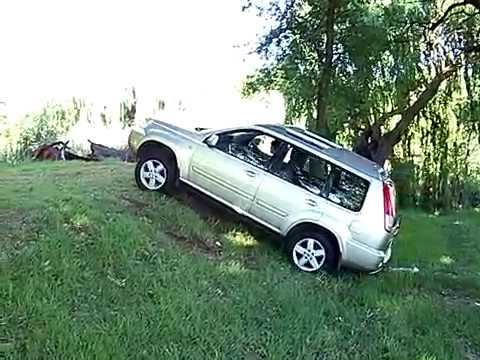 Nissan X-Trial T30 4WD traction in LOCK mode, no articulation