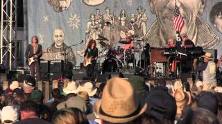 Right Down The Line - Bonnie Raitt at Hardly Strictly 2013