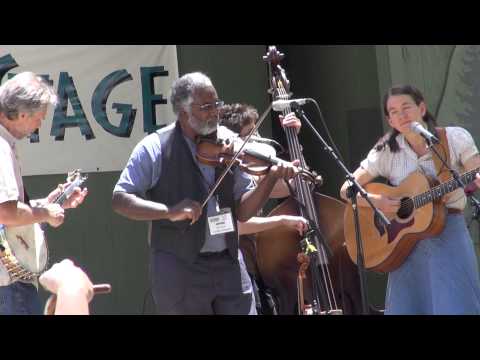 CBA FDF 2013 - The Earl White String Band - Apple Blossom