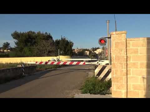 Passaggio a Livello con barriere FSE di Via Pio La Torre - Parabita (LE)