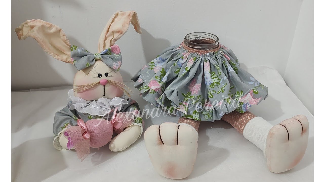 Porta bombom feito com  Pote de vidro / Coelha Páscoa