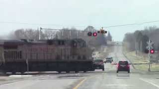 preview picture of video 'Jewell Sub! Union Pacific crosses US Highway 69, Story City, Iowa'