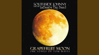 Grapefruit Moon