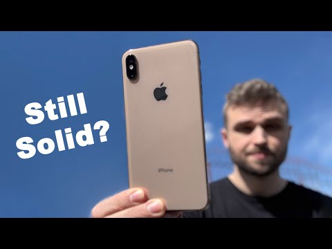 iPhone XS Max in 2025 - Day in the Life Review!