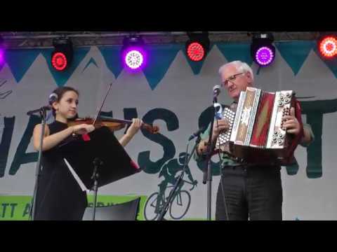 Hans Well und die Wellbappn auf der Großdemo "Mia hams satt" am 06.10.2018 in München