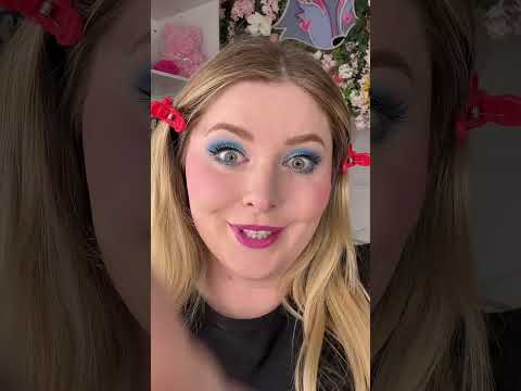 Paula's FILM FRIDAY - Chantal - What do you think of the look? 😂 I was a bit embarrassed.