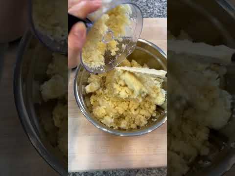 This garlic storage hack will change your life #garlic