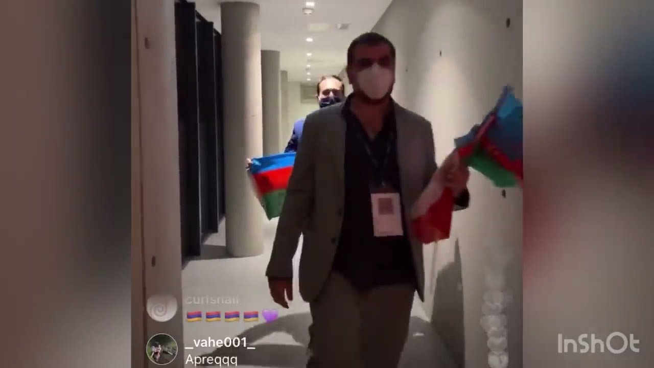 Ինչպես են Ադրբեջանի ներկայացուցիչները շնորհավորում Մալենայի թիմին