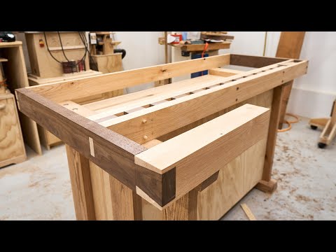 The Woodworker's Workbench - Hand Cut Dovetails, Dog Holes and a Vise