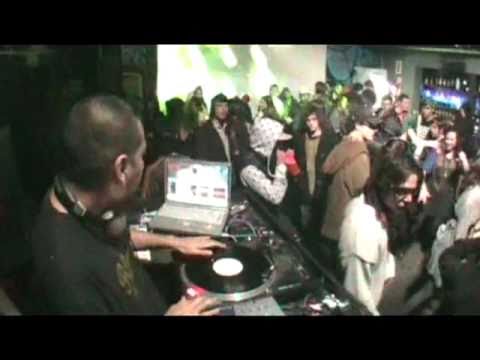 DJ ROL3X SWITCH 29-05-10 Cordoba(dubstep style)
