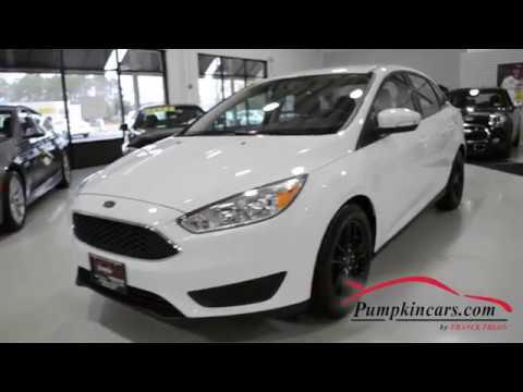 2016 Ford Focus SE - Back Up Camera & Bluetooth