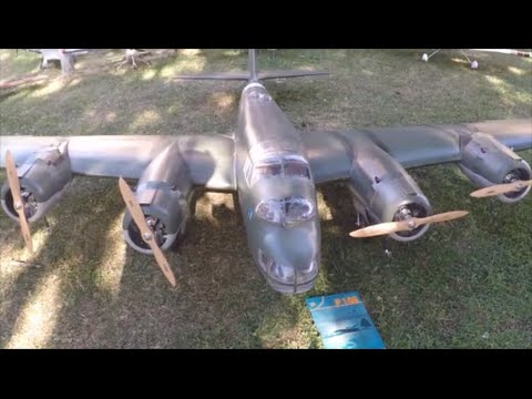 Giant Scale RC WW2 Italian heavy  Bomber Piaggio P108: walk around and disassembling