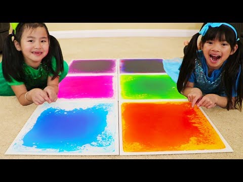 Emma & Jannie Pretend Play Learn Colors w/ Fun Colorful Playmat for Kids Video