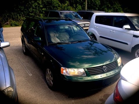 2000 Volkswagen Passat GLS V6 Wagon Start Up, Quick Tour, & Rev - 130K