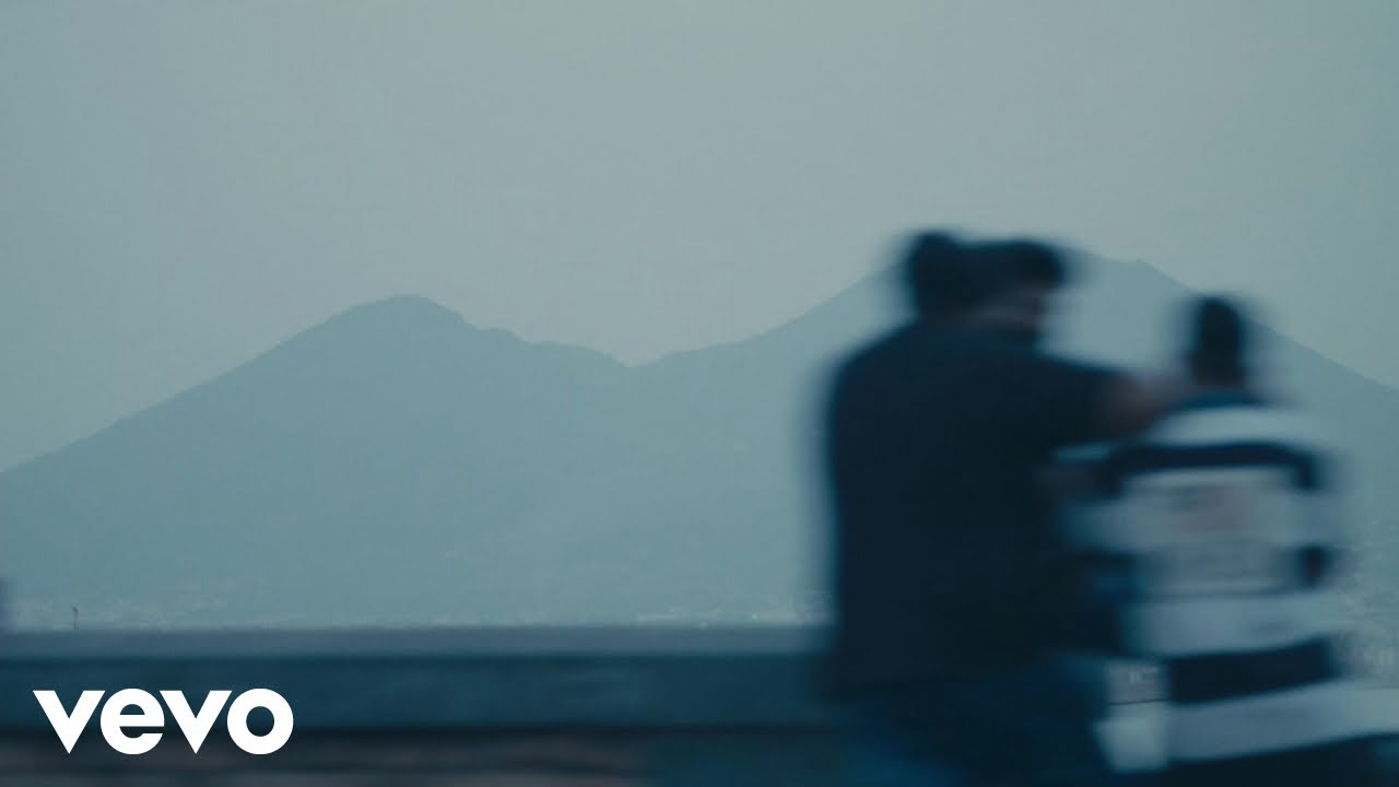 TROPICO - Non Esiste Amore A Napoli (Visual) ft. Calcutta