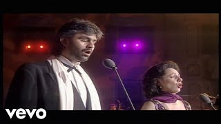 Andrea Bocelli - O Soave Fanciulla - Live From Piazza Dei Cavalieri, Italy / 1997