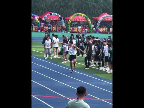 校運動會上的大神們！#校運會 #體育生 #運動場上的青春#搞笑#funny#專治不開心#shorts