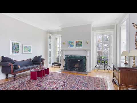 92 Washington Square East, Salem