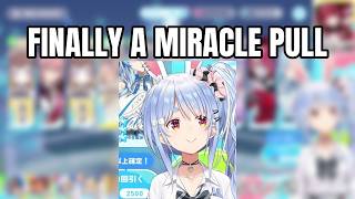 Pekora's Gacha Meltdown Turns Into a Miracle Rainbow Pull | Usada Pekora