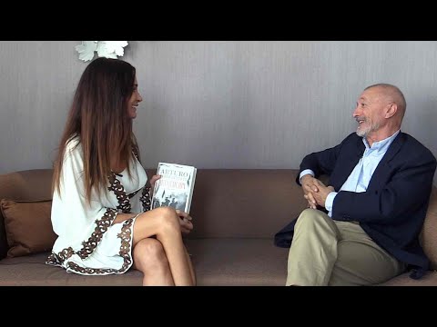 Arturo Pérez Reverte: «Hay que ser un imbécil o un manipulador para decir ‘niñes’»