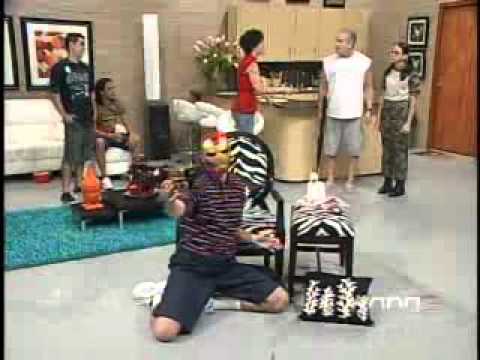 Risas en Combo 8/11/10 - Mama's Boy 2/2