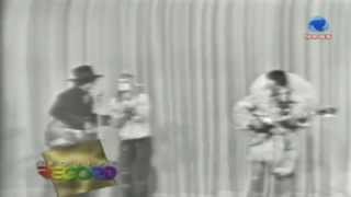 Os Mutantes - Banho de Lua / 2001