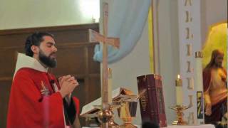 Download Lagu Ordenação do Padre Robert Barcelos na Igreja das Cinco Chagas - Large.m4v Thumbnail