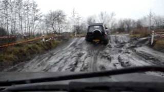 preview picture of video 'Lada Niva 1.7i offroad in veendam op 15 feb 2009'