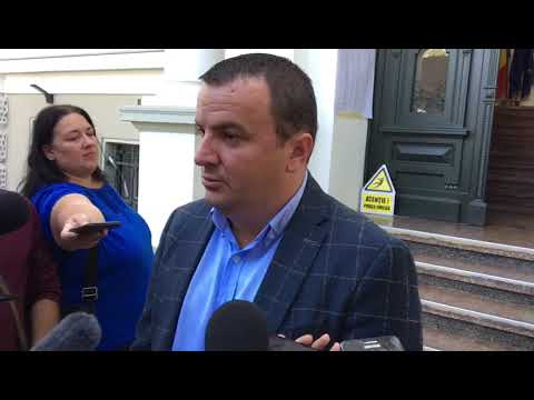 Presedintele CJ Timis, Calin Dobra, la vot