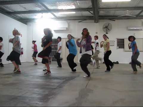 Lizzie Wicks - Bow Wow ft Swizz Beatz (Shake It)