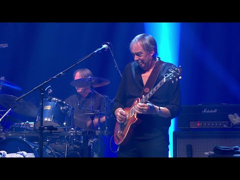 Camel - Moonmadness (Royal Albert Hall)