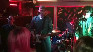 Batteries - "Pankhurst" - (Live at Olum - Bloc, Glasgow - 30.04.16)
