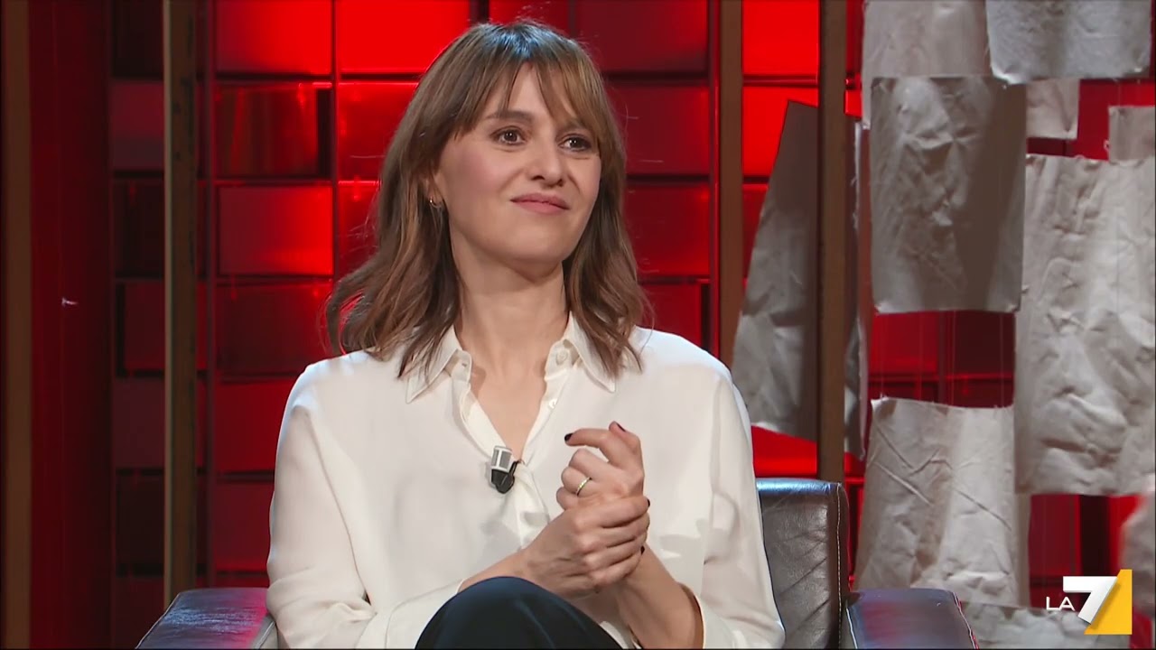 Paola Cortellesi racconta Dario Fo: “Quando si accendevano le luci, il suo corpo lo portava ...