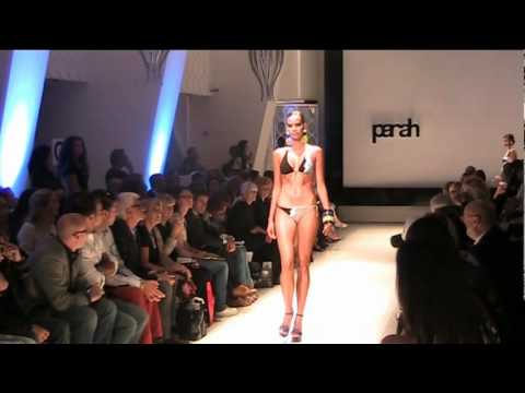 Parah Noir Spring-Summer 2011 - Milan Women Fashion Week